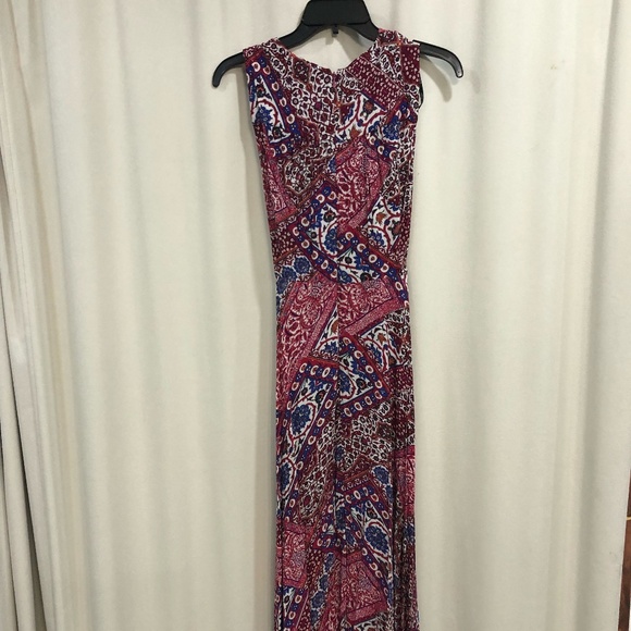 Calvin Klein - Picture 2 of 6